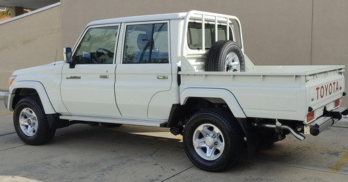 Imagen 5 de 7 de Toyota Land Cruiser