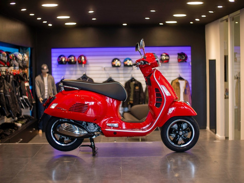 Imagen 21 de 25 de Vespa Gts 300 Super Roja Entrega Inmediata