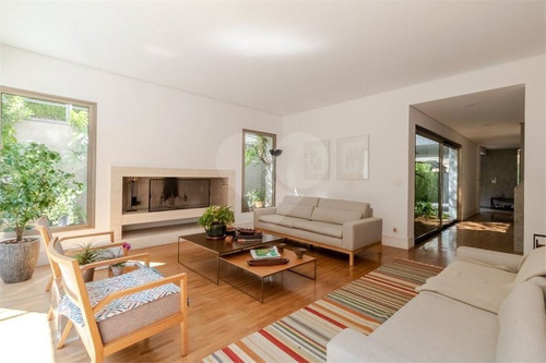 Casa Moderna, Reformada,4 Suítes, Ambientes Amplos E Integrados, Acabamento De Primeiríssima,5 Vagas - 353-im10077