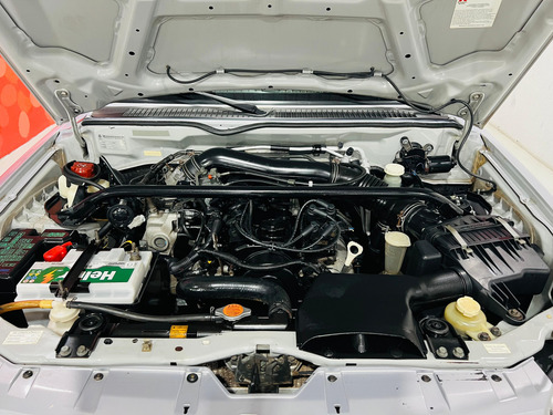 Mitsubishi Pajero TR4 2.0 4X4 FLEX AUTOMÁTICO