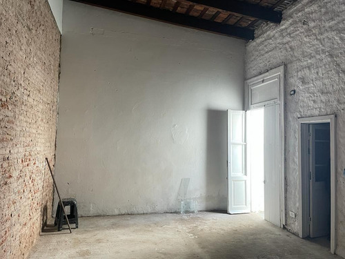 Imagen 2 de 3 de Local A Estrenar Rondeau 3072- Parque Patricios