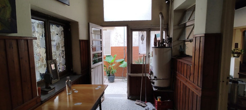 Ph De 4 Ambientes Con Patio, Terraza, Quincho Y Cochera