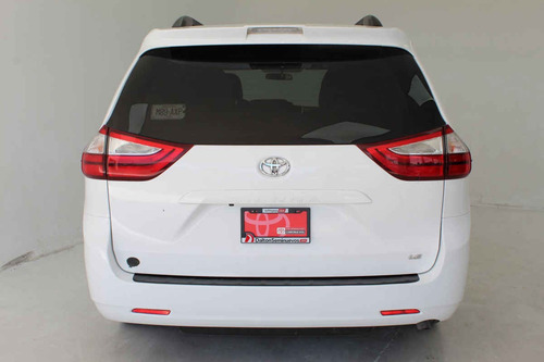 Imagen 4 de 15 de Toyota Sienna 2018 6 Cilindros