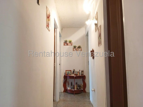 M&n Venden Comodo Apartamento En La Mora Cabudare Lara