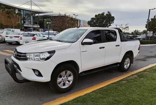 Toyota Hilux 2.7 Cabina Doble Sr Mt