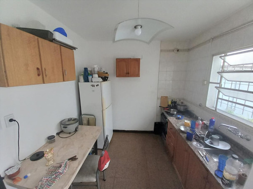Imagen 6 de 18 de Venta Casa De Pasillo, Dorrego 262 A Reciclar.