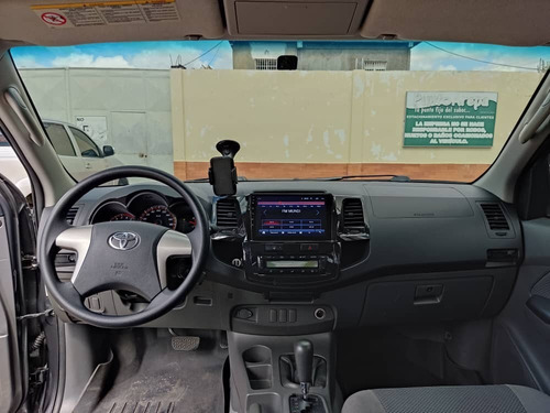 Imagen 8 de 14 de Toyota Hilux Kavak