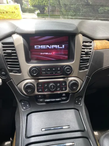 GMC Yukon 6.2 Denali 8 Vel Awd At