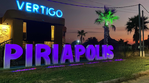 Alquilo Piripolis Lindos Aptos Sobre La Arena Rodeado De Palmeras Pisicna Cerrada 38 Grados Sala De Juegos Un Lugar Unico En Piriapolis