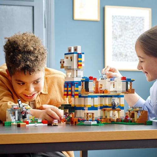 Kit De Construcción Lego Minecraft El Pueblo Llama 21188 3+ Cantidad de piezas 1252