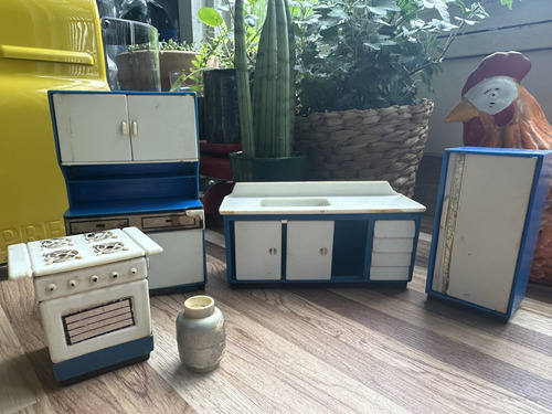 Brinquedo Antigo _ Mini Cozinha Anos 70
