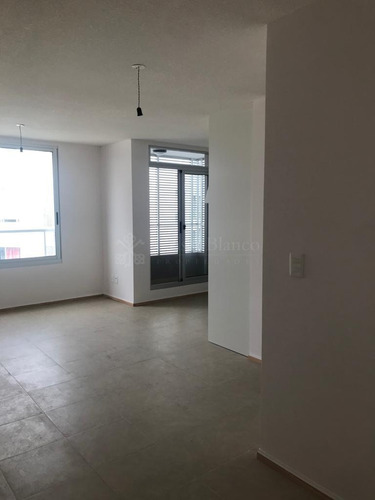 Venta Alquiler Apartamento 2 Dormitorios La Blanqueada Ref 583