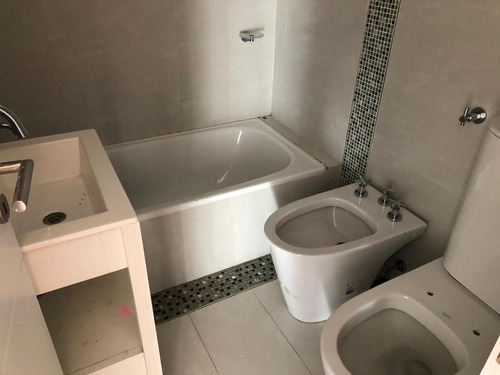 Imagen 20 de 25 de Departamento - La Plata