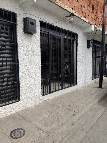Imagen 1 de 6 de Noreida Delgado +58 414-1431887 / Locales Comerciales En Venta La Monumental, Zona Sur De Valencia.