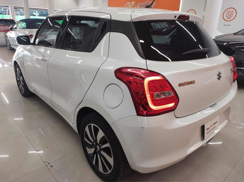 Imagen 6 de 15 de Zuzuki Swift Glx Bosterjet Blanco Aut. Mod. 2018