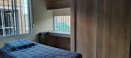 Casa En Venta - 3 Dormitorios 2 Baños - Cocheras - 442mts2 - Coronel Brandsen
