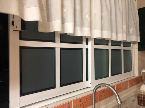 Imagen 2 de 3 de Ventana Para Casa De Aluminio