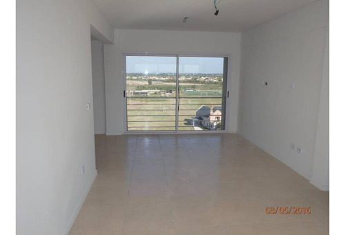 Imagen 6 de 21 de Insignia Sexto Piso Vista Al Lago Central 2 Y Medio Ambient