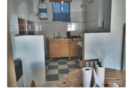 Casa Mas Departamento De Dos Ambientes En Un Hermoso Barrio Residencial De Mar De Ajo!!