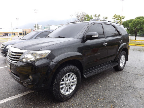 Toyota Fortuner .