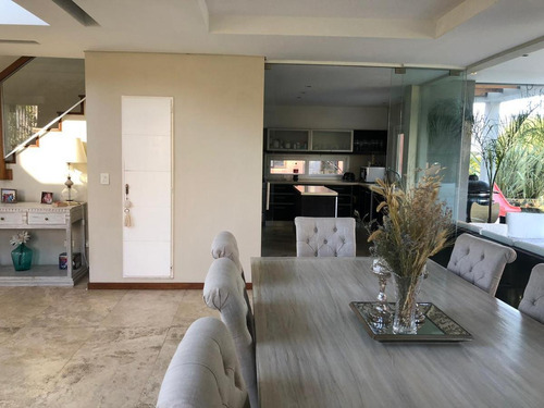 Excelente Casa Moderna En El Barrio Los Alisos