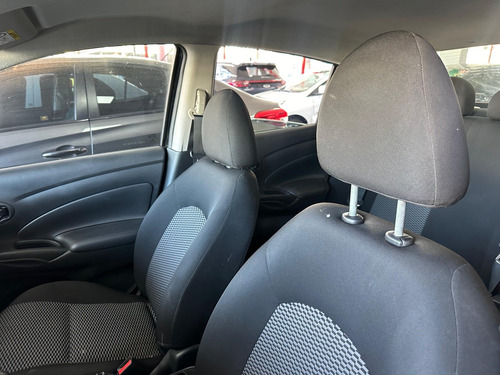 Nissan Versa 1.0 12V FLEX V-DRIVE MANUAL