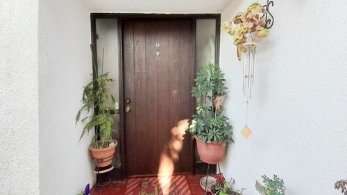 Imagen 4 de 20 de Se Vende Linda Casa Para Remodelar En Barrio La Reina Alta