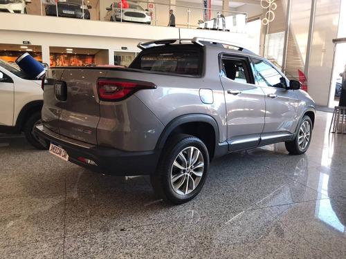 Imagem 2 de 8 de Fiat Toro 2.0 16v Turbo Diesel Volcano 4wd At9