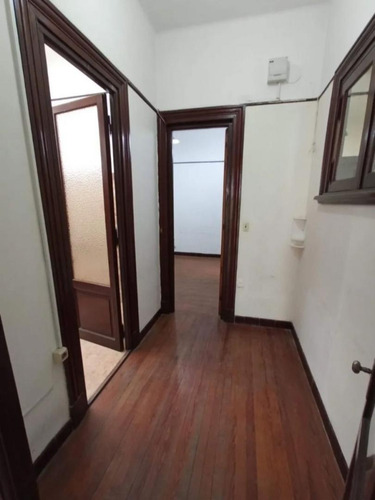 Alquiler Casa En Planta Alta Prox A 18 De Julio
