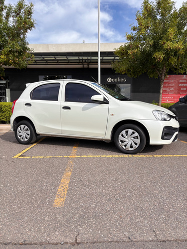 Toyota Etios 1.5 Sedan X