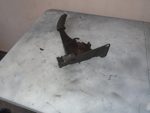 Imagen 3 de 3 de Vendo Palanca De Freno De Mano De Pontiac Sunfire Año 1998
