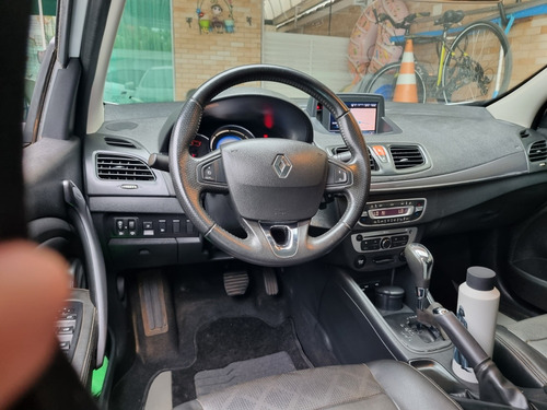 Renault Fluence 2.0 Dynamique Plus X-tronic Hi-flex 4p