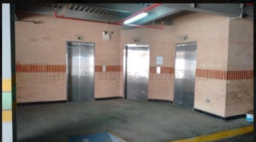 Imagen 3 de 8 de Se Vende/alquila Local 3.5m2 Chacao