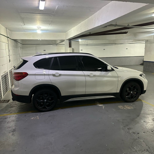 BMW X1 2.0 Sdrive20i X-line Active Flex 5p