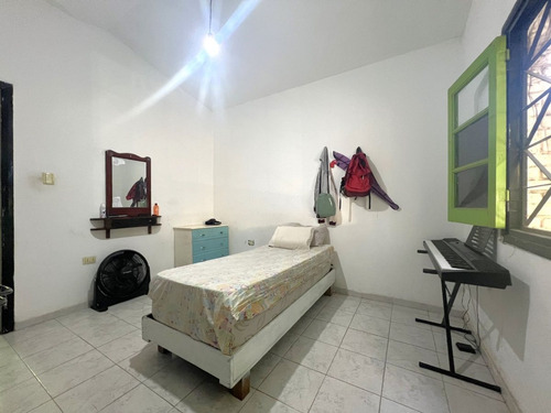 Venta 2 Casas De 2 Y 3 Dorm Patio Matienzo