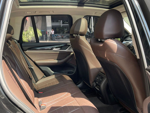 BMW X3 30i X DRIVE, X LINE