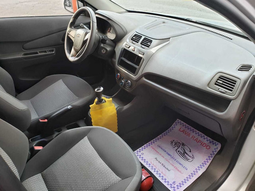 Imagem 10 de 14 de Chevrolet Cobalt 2015 1.8 Lt 4p