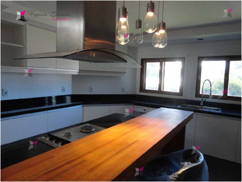 Casa En Mansa, 3 Dormitorios *- Ref: 7972