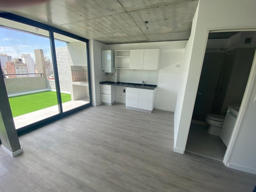 Imagen 8 de 24 de Dúplex Con Terraza Y Quincho Propio