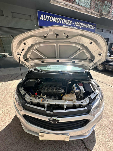 Chevrolet Onix plus 1.4 Black Edition