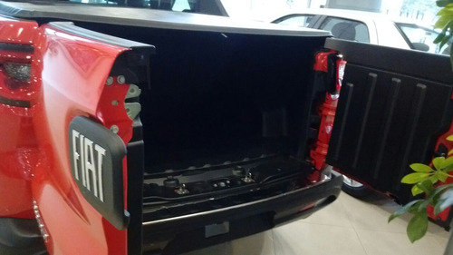 Imagen 12 de 13 de Fiat Toro Volcano 2.0 4x4 At9 My22 Fiat 70% Adelanto L