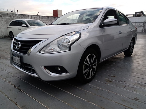 Imagen 7 de 15 de Nissan Versa 2019 1.6 Exclusive Navi At