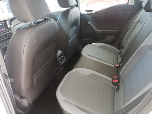 Volkswagen Nivus Highline 200 Tsi At 1.0 Borda
