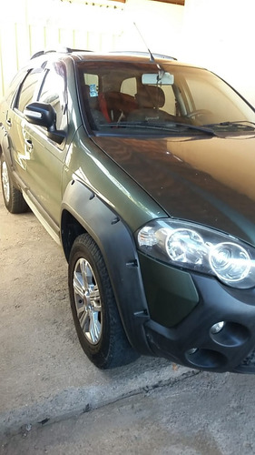 Fiat Palio Weekend Adventure Locker