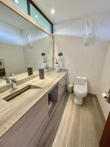 Casa En Venta En Bosques De Las Lomas