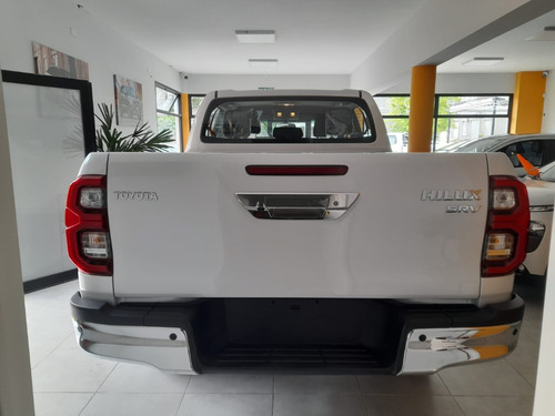 Toyota Hilux Pick-Up 2.8 Cd Srv 204Cv 4X4