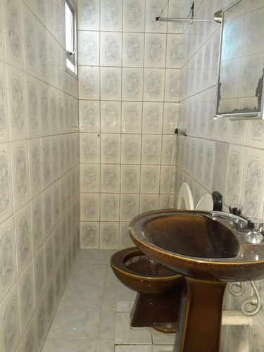 Vendo 4 Quartos,3 Banheiros,3 Cozinha,2 Salas,1 Garagem,