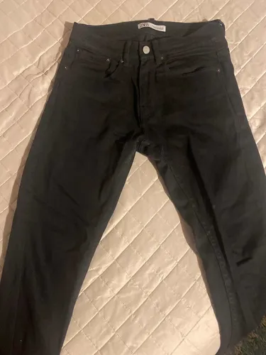 Pantalon negro zara discount hombre