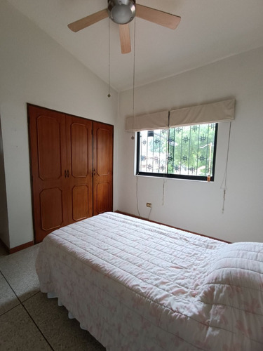 Imagen 6 de 10 de Alquila Apartoquinta En Urb Trigal Norte Valencia Carabobo Foc-1646