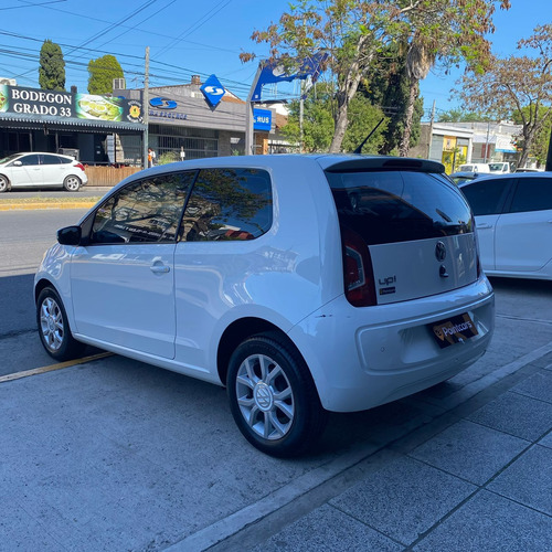 Volkswagen Up! 1.0 High Up! 75cv 3 p